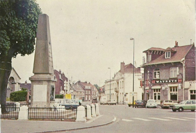 90 annappes - place - monument aux morts